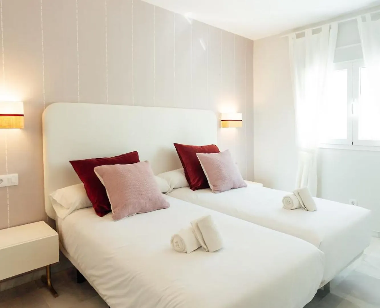 Reformed And Comfy- 2Bd 2Bth- Arenal Apartman Sevilla