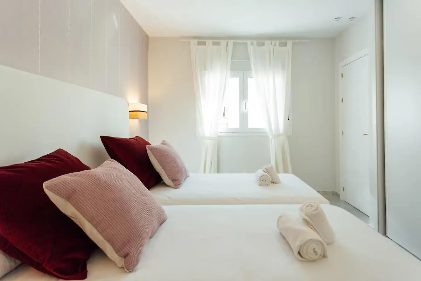 Reformed And Comfy- 2Bd 2Bth- Arenal Apartman Sevilla