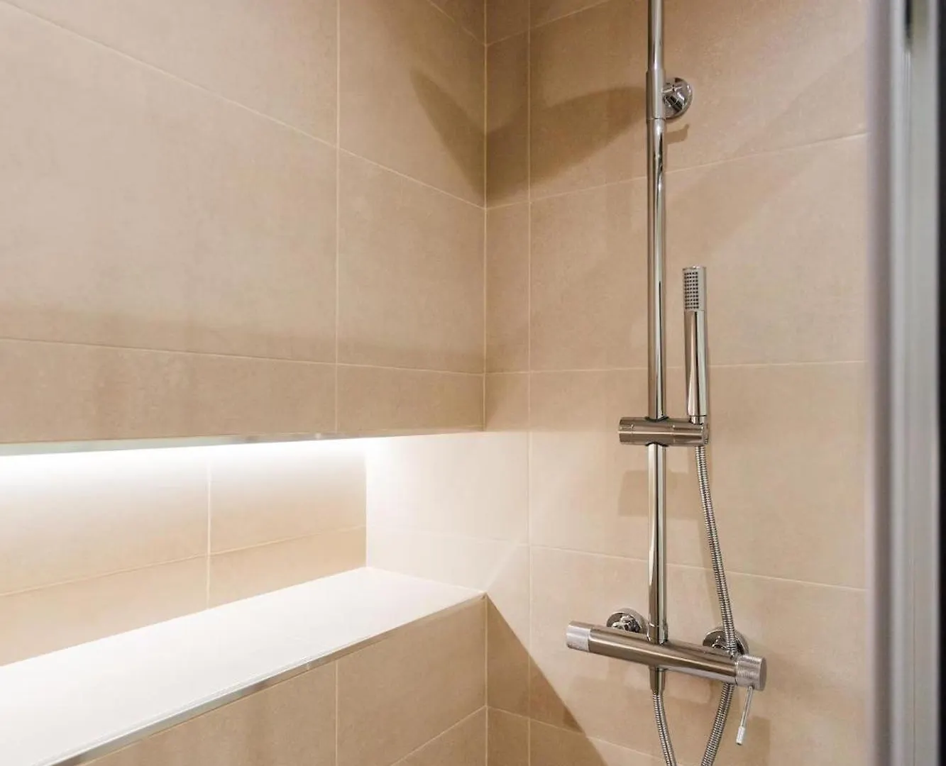 Reformed And Comfy- 2Bd 2Bth- Arenal Apartman Sevilla