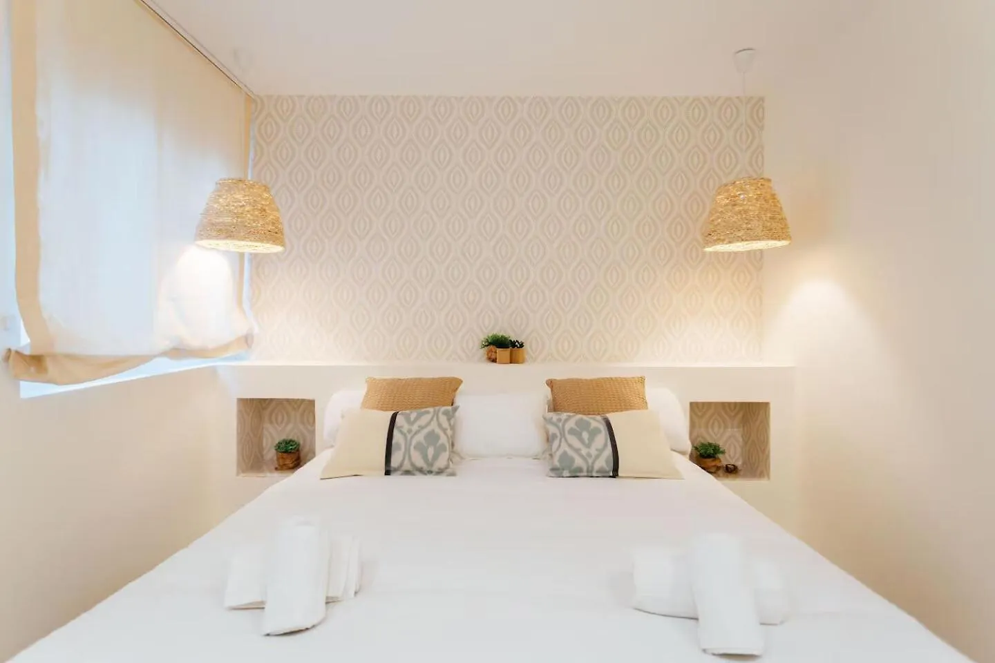 Reformed And Comfy- 2Bd 2Bth- Arenal Apartman Sevilla
