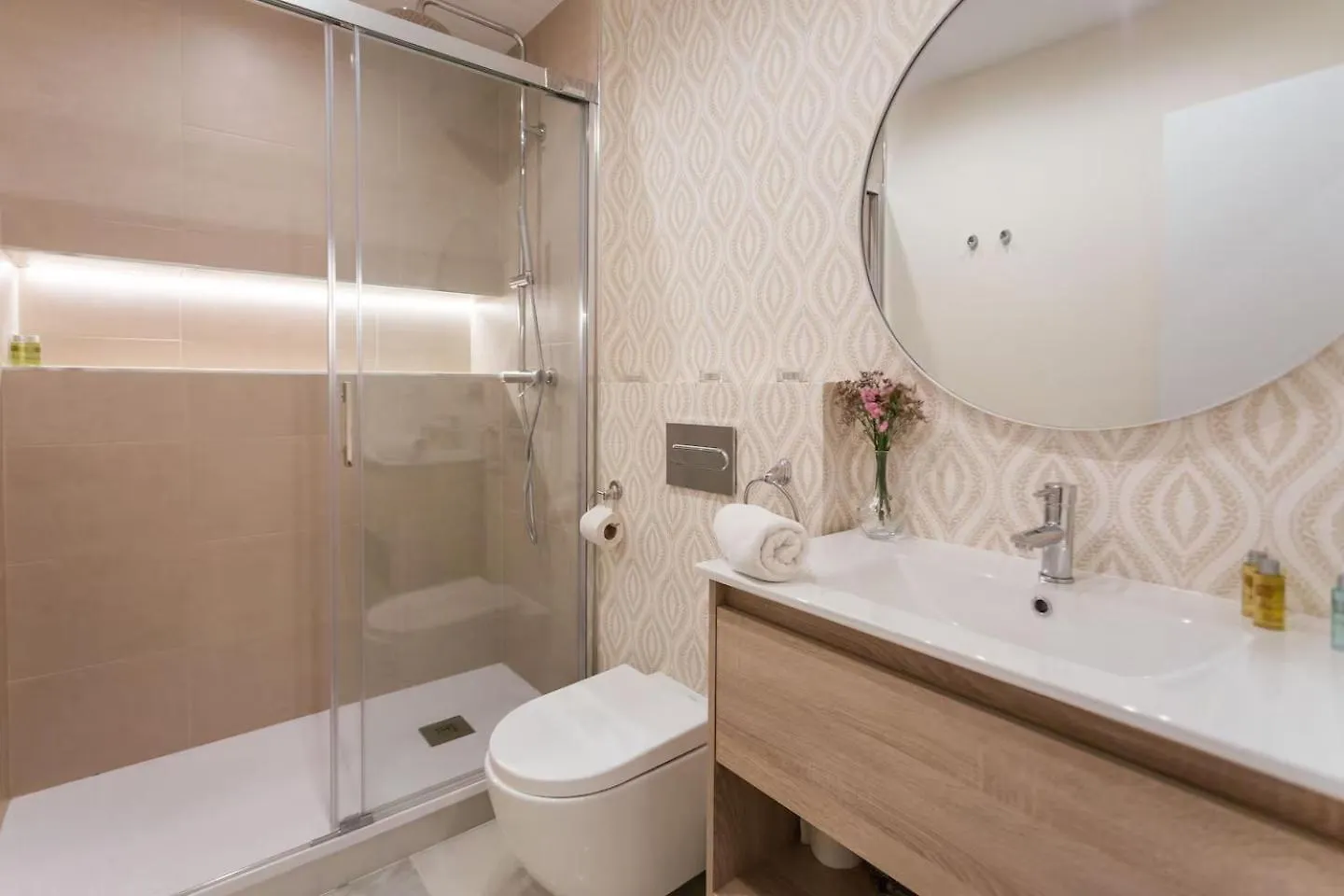 Apartamento Reformed And Comfy- 2Bd 2Bth- Arenal Sevilla